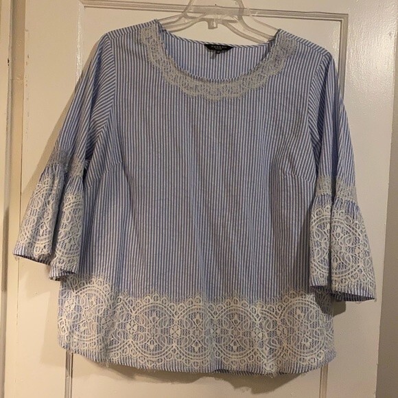 Hannah Plus Size Striped Lace Flare Bell Shaped Sleeves Blouse Top - Picture 1 of 15